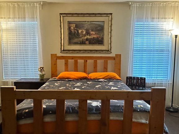 Queen size bed