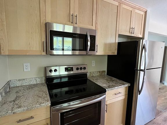 2nd image of 125 Lorton Ave #5