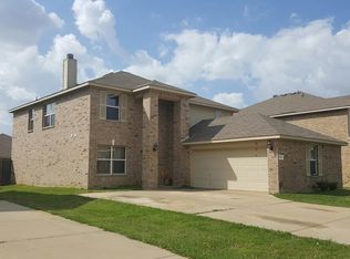 5319 Throckmorton Dr, Grand Prairie, TX 75052