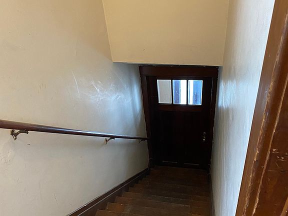 2nd image of 19 Stewart Ave Floor 2