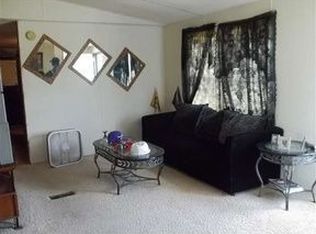 10 Riverside Dr, Hawkinsville, GA 31036