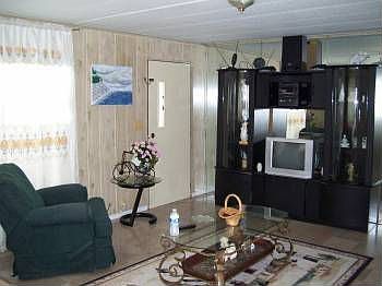 3rd image of 9060 Allen Cir