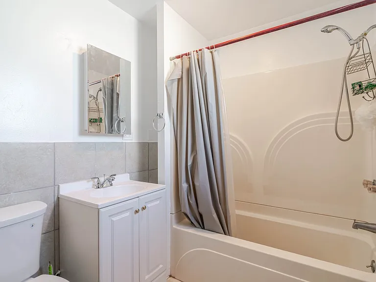 13333 Gladstone Ave — Photo 8