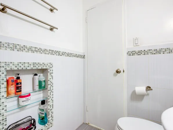 107-40 Queens Boulevard image 17 of 27