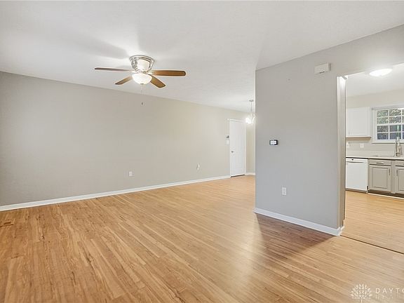 5th image of 838 Maid Marion Ct
