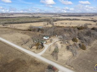 28 E 400th Rd, Overbrook, KS 66524
