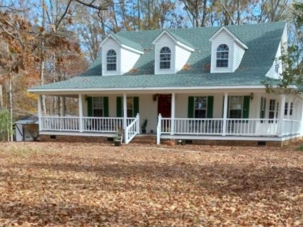 435 Coldspring Loop