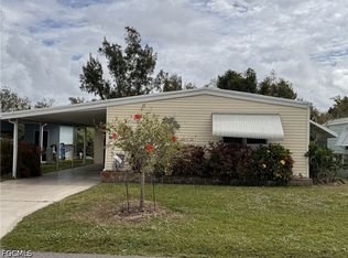 350 Shoreland Dr, Fort Myers, FL 33905