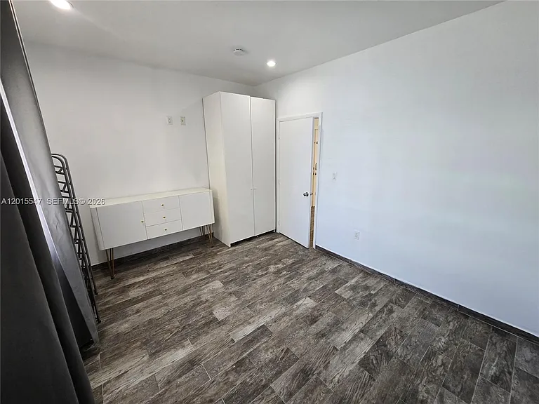 1345 Pennsylvania Ave #5B — Photo 10