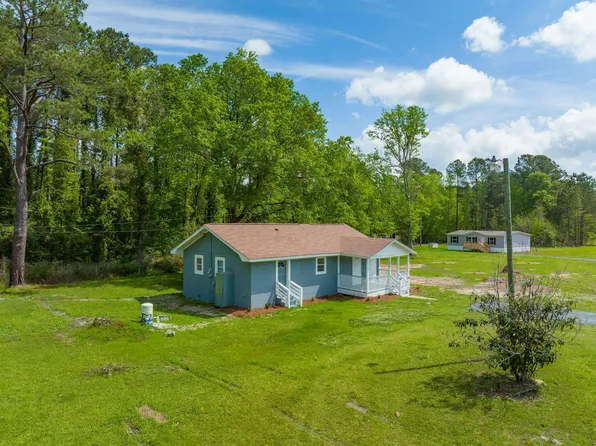 118 Backhall Rd, Saint Stephen, SC 29479