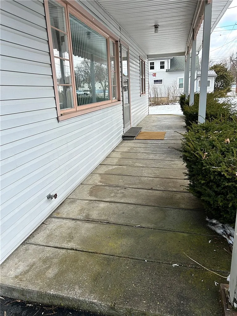 Building Photo - 1254 Charles St