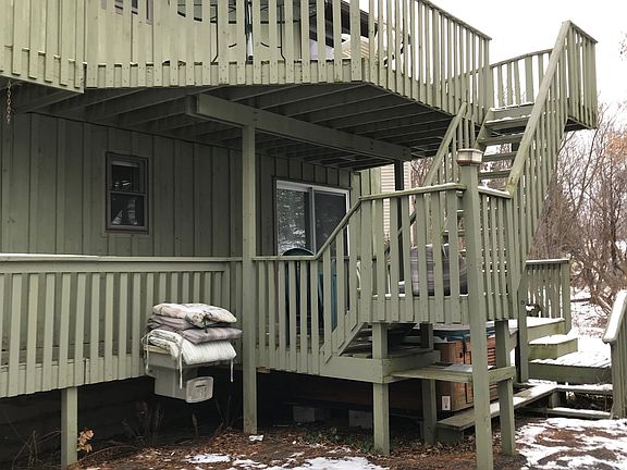 Stairway down to hot tub