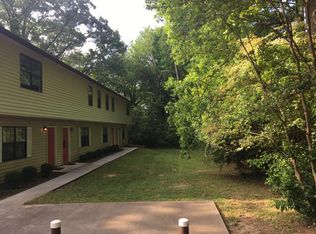 1692 Temple Ave, College Park, GA 30337