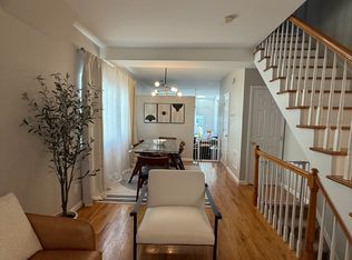 16 Pleasant Plains Ave, Staten Island, NY 10309