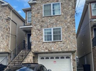 216 Atlantic St, Elizabeth, NJ 07206