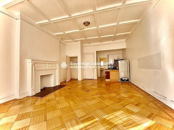 3rd image of 317 W 108th St APT 5