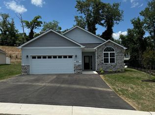 805 Chesley St, Radford, VA 24141