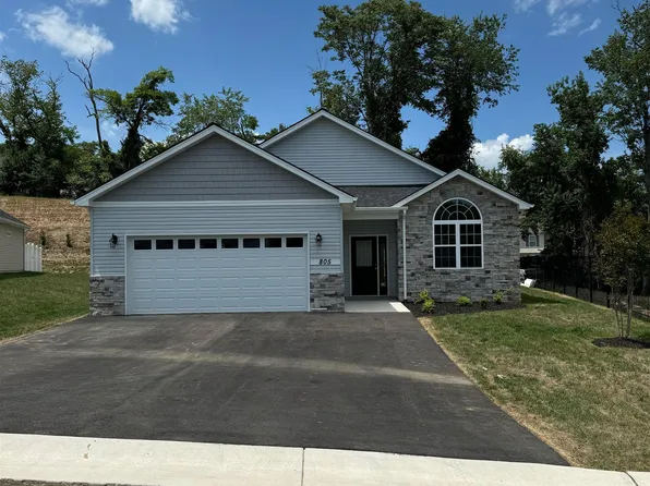 805 Chesley St, Radford, VA 24141