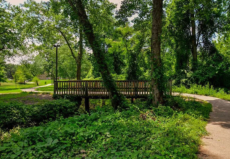 Franklin Park At Greenbelt Station — Photo 3