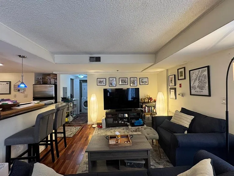 700 1st St #5D — Photo 2