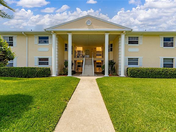 2nd image of 365 N Grove Isle Cir Unit 365