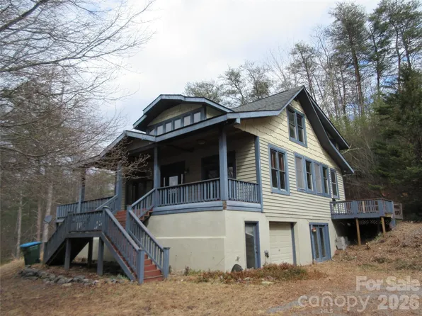 373 Shumont Rd, Black Mountain, NC 28711