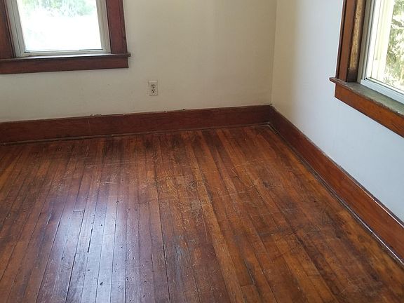 5th image of 3004 Watson Blvd