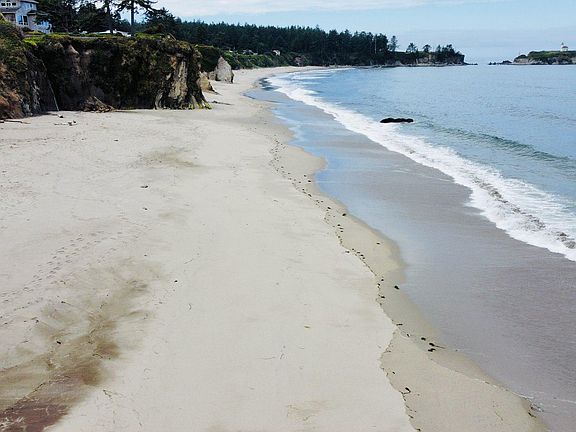 4th image of 90056 Cape Arago Hwy