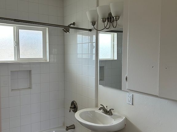 5th image of 4145 44th St APT 6