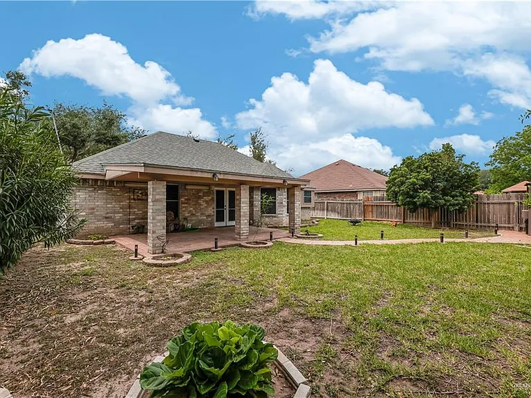 4608 W Ivy Ave — Photo 18