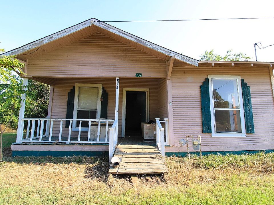 1st image of 732 W Manchaca Ave