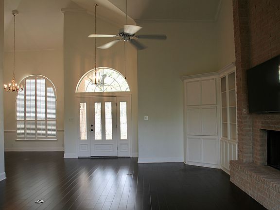 4th image of 310 Timpanagos Dr