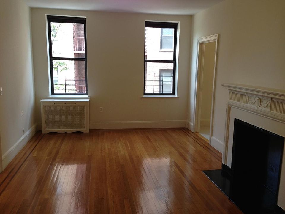 2nd image of 3701 Bowne St
