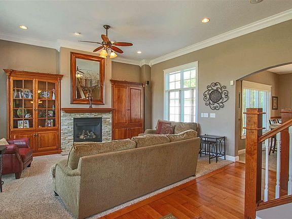 2nd image of 1704 Valley High Dr