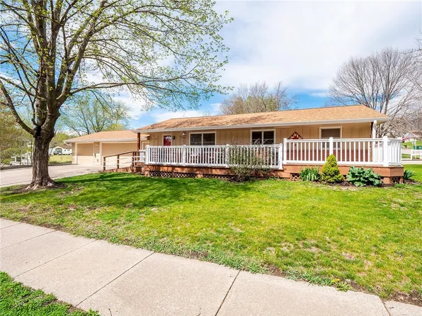 1400 W Clinton Ave, Indianola, IA 50125