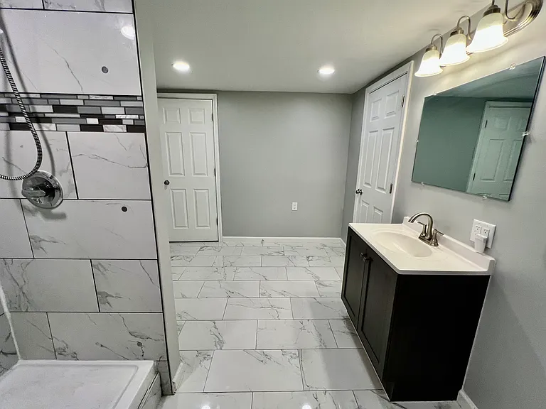 2838 Continental Dr — Photo 8