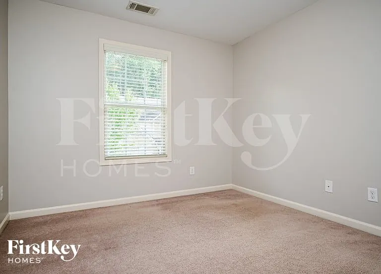 2501 Freemont St — Photo 13