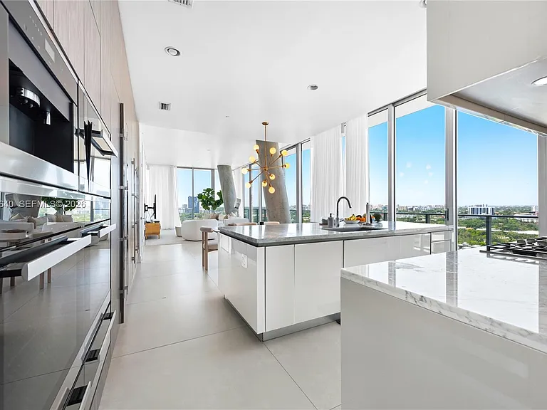 2669 S Bayshore Dr #1503-N — Photo 12