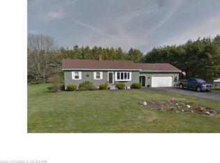 26 Clover Ln, Auburn, ME 04210
