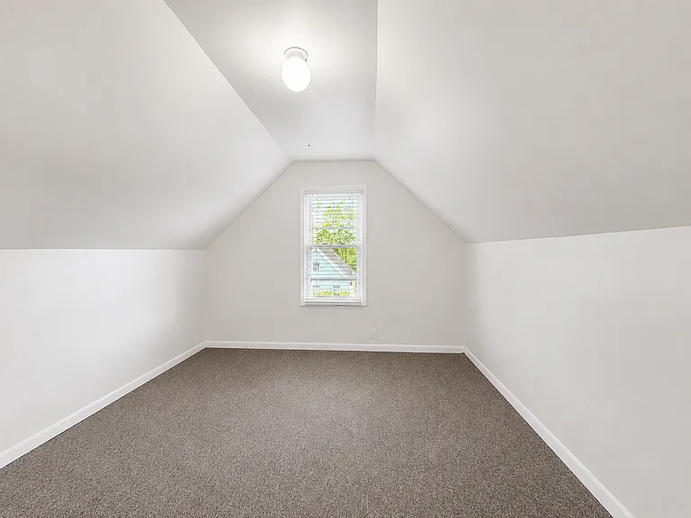 18 Van Rensselaer St #2 — Photo 16