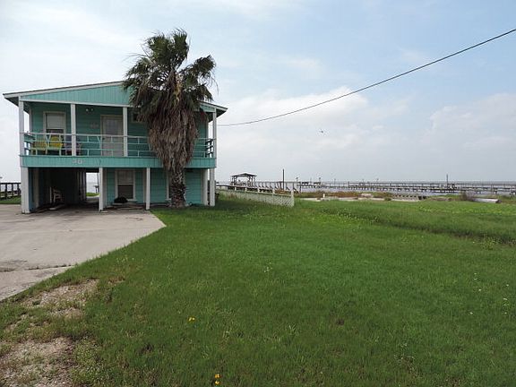 2nd image of 30 Belaire Dr