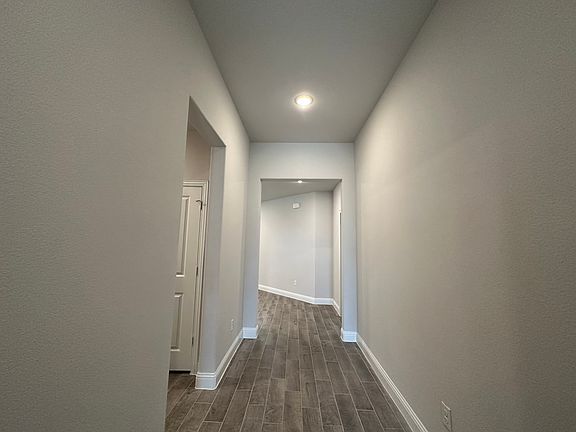 3rd image of 2309 Lannister St