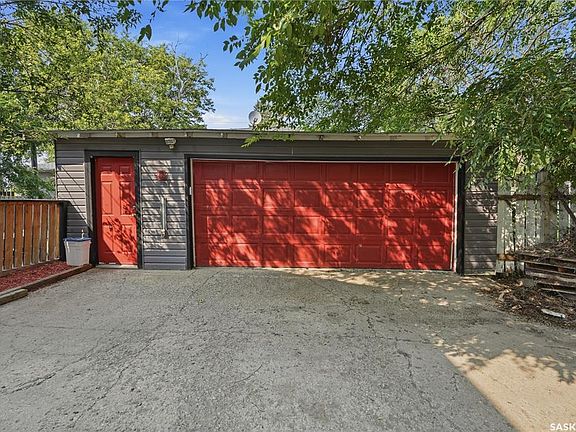 3rd image of 4828 8TH AVENUE