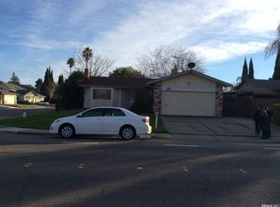 1205 W H St, Dixon, CA 95620