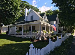 609 E Main St, Harbor Springs, MI 49740