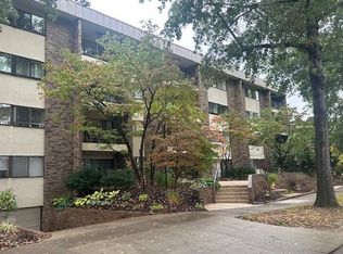 933 12th Ave APT 209, Huntington, WV 25701