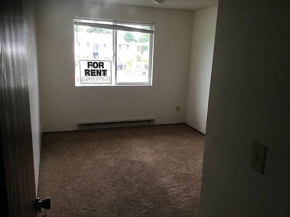 5th image of 3846 D Pl SE APT 4
