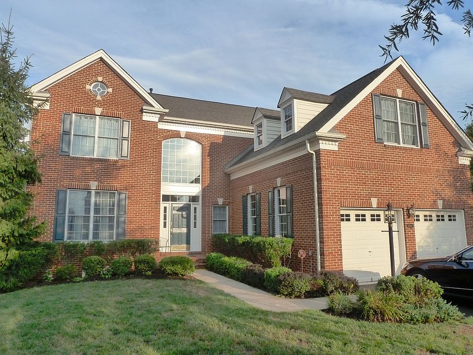 1st image of 15284 Golf View Dr