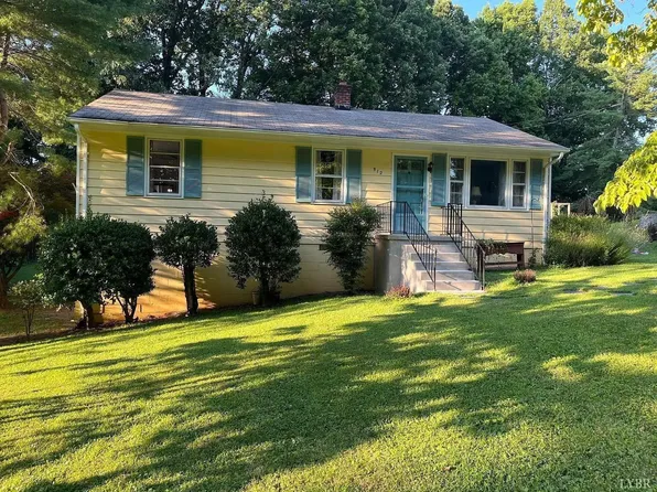 512 Putney St, Farmville, VA 23901