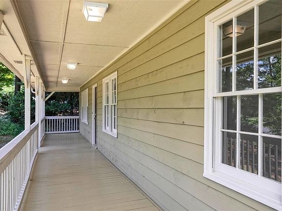 5th image of 403 Allatoona Trl